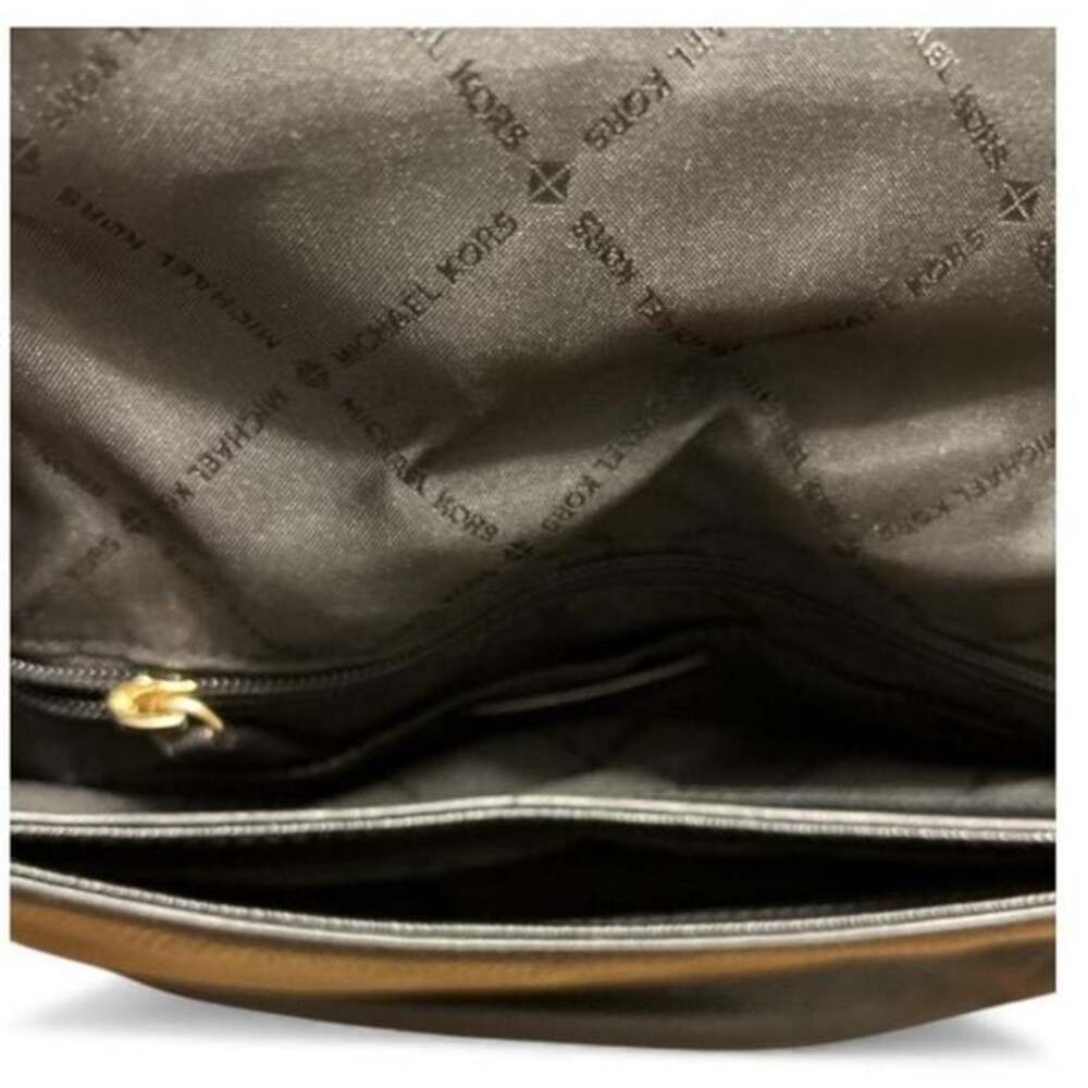 Michael Kors Bedford Flap Black Pebbled Leather Crossbody Bag - Picture 4 of 7